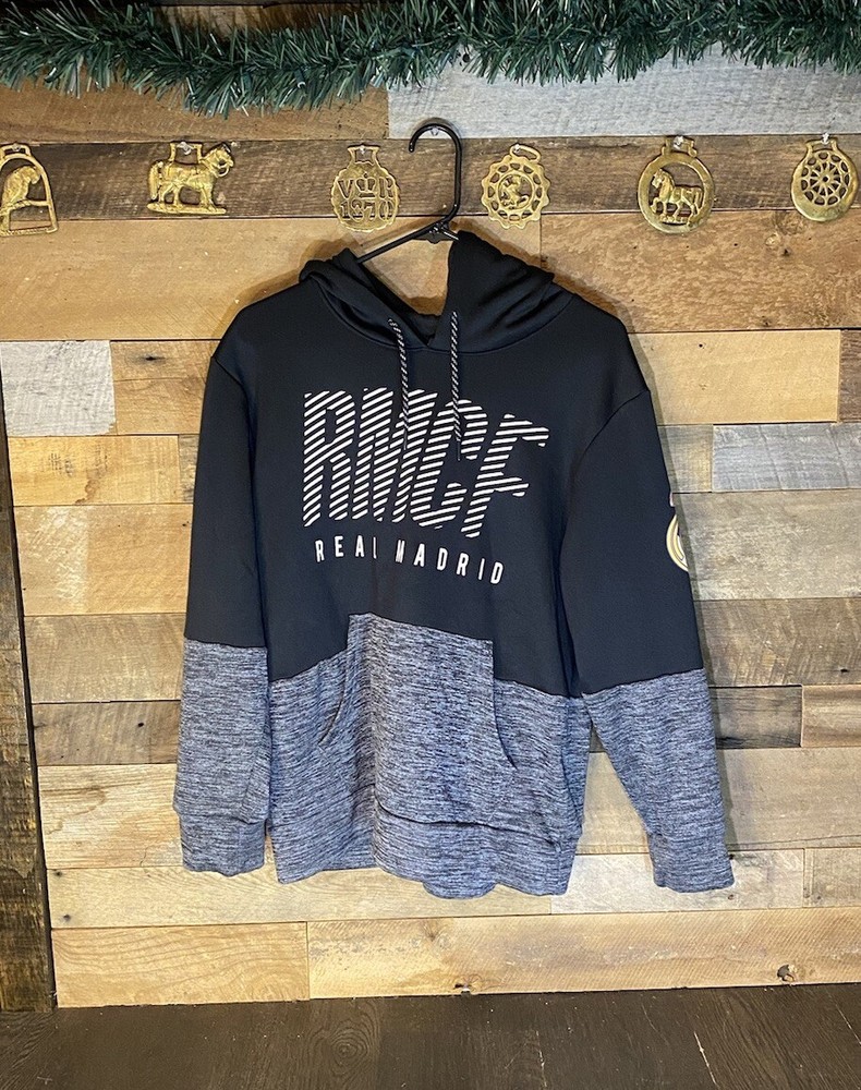 Men's Real Madrid Pullover Hoodie, Licensed Real Madrid Hoodie Medium