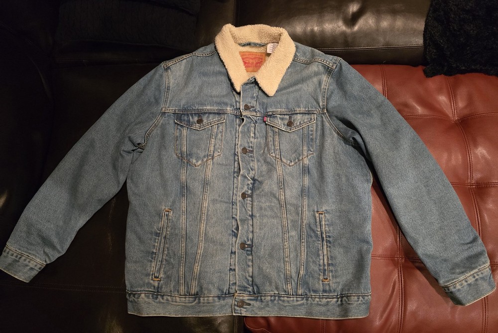 Levi's Men's Sherpa Trucker Jacket Blue Denim XXL - NWOT