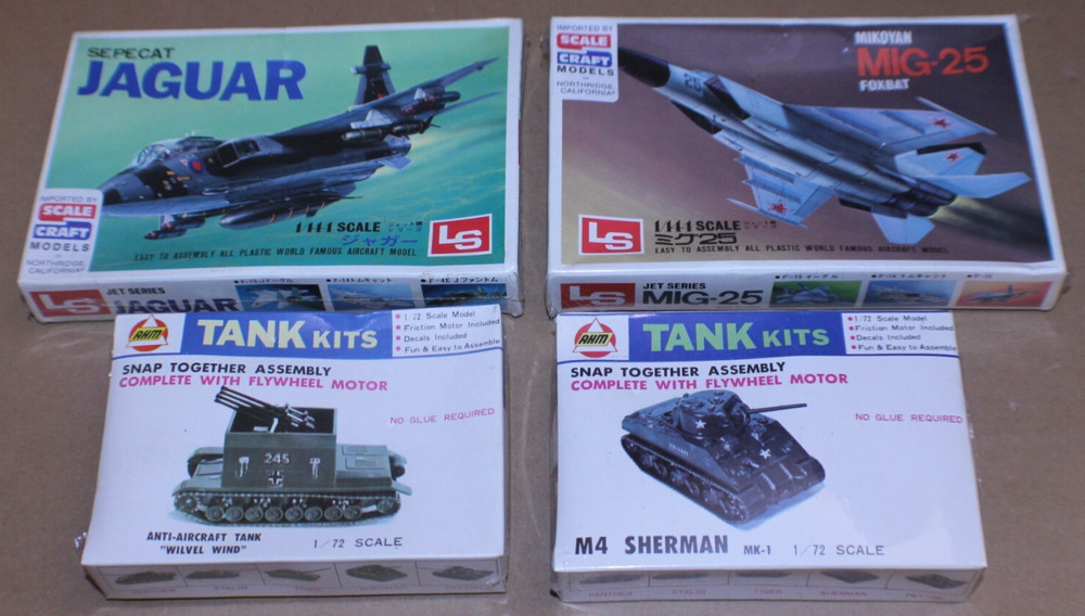 SEALED / Lot of 4 small VINTAGE Military Model Kits 2 LS Aircrafts & 2 AHM Tanks