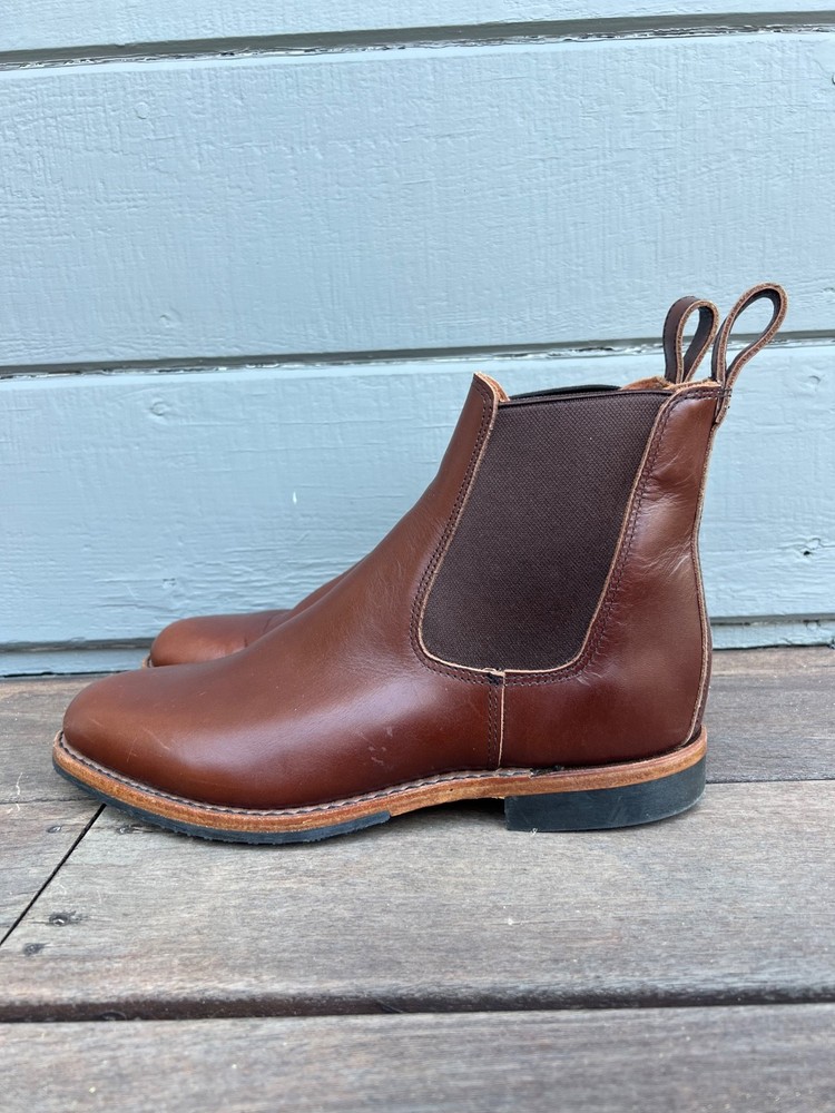 Red Wing Heritage 9437 Williston Chelsea Boot in Featherstone Leather