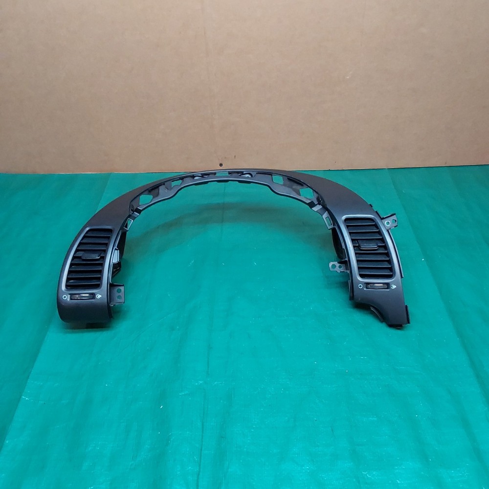 2014-2016 Kia Forte Left Driver Side Dash Trim With AC Vents OEM 97430-A7000