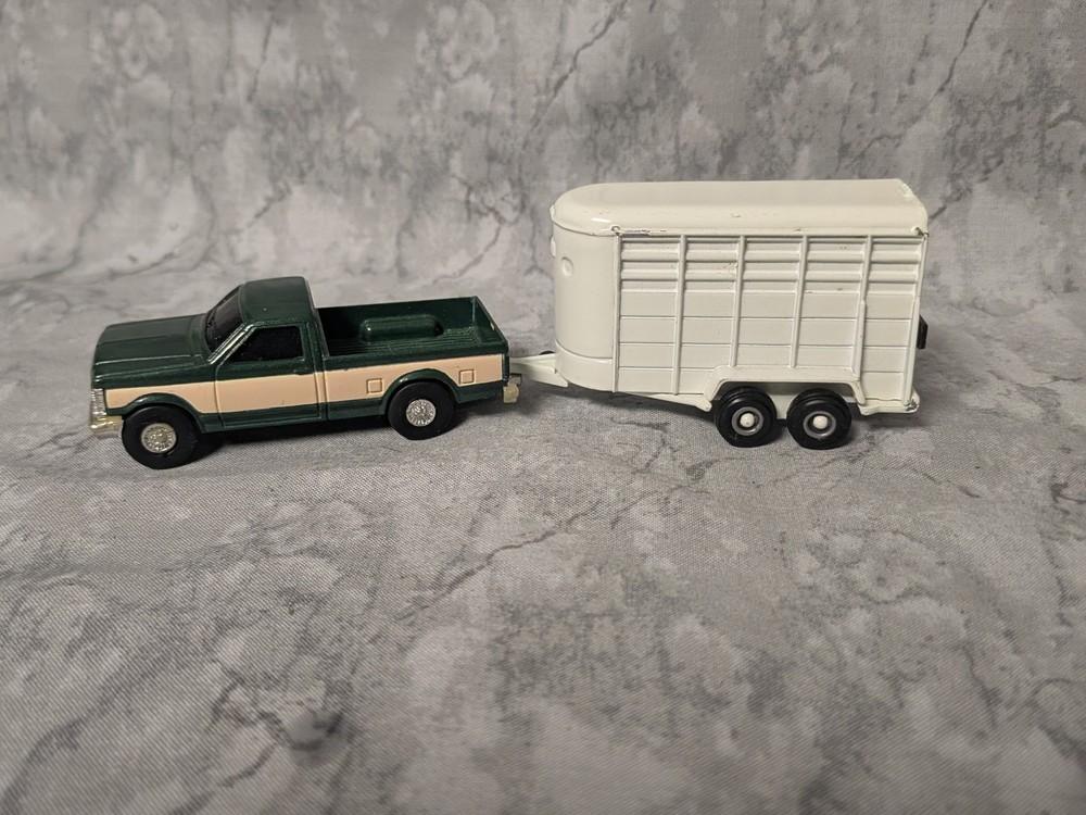 ERTL Lot of Green Truck & Stock Trailer **  1/64 scale DIECAST **