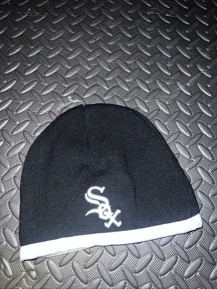 NWT Chicago White Sox Baseball New Era Knit Hat Beanie Cap MLB Black Therma Base
