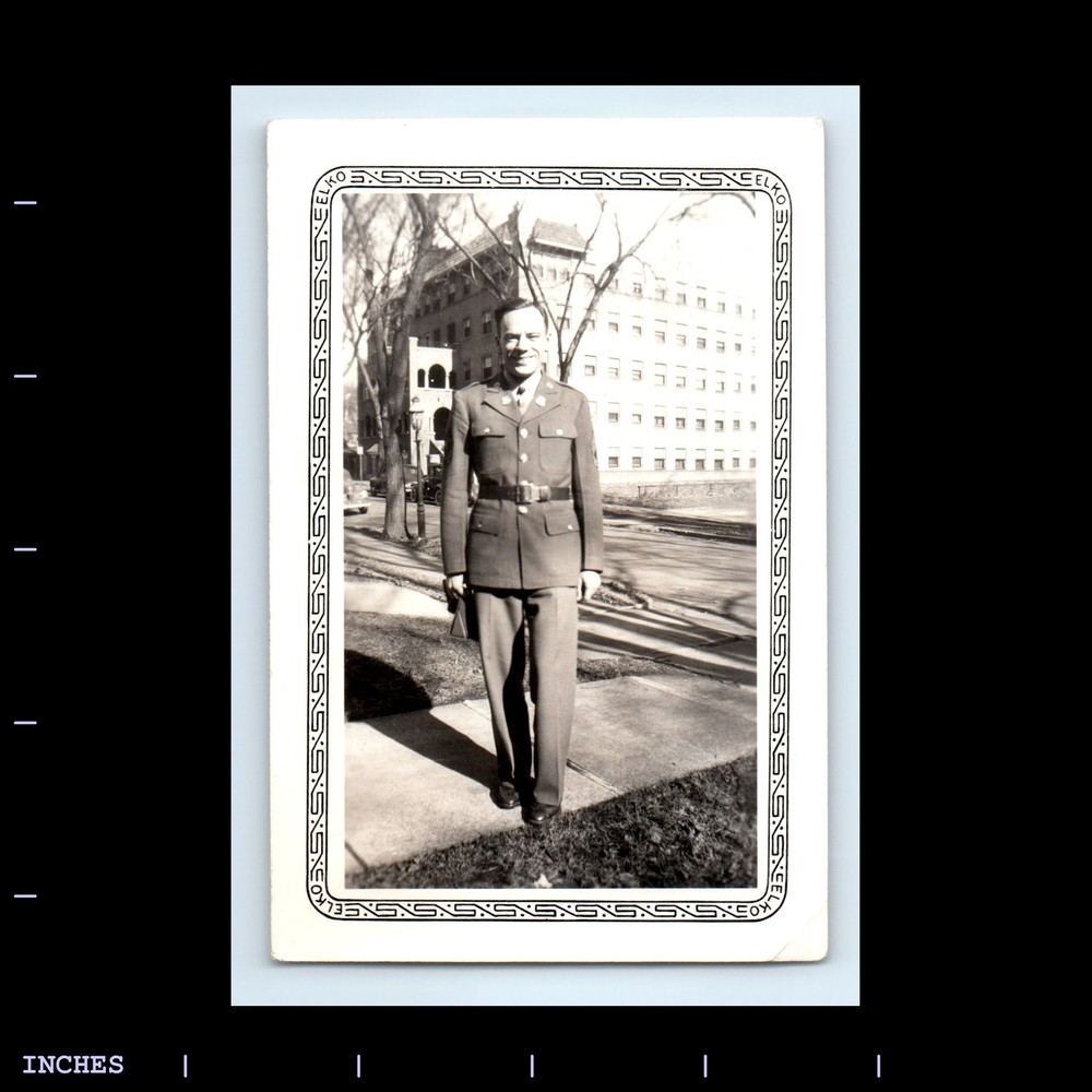 Old Vintage Photo ARMY MAN SOLDIER IN UNIFORM DECORATIVE BORDER