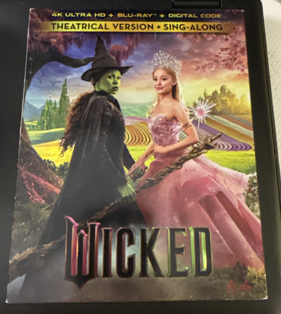 Wicked 4K Ultra HD + Blu-ray + Digital Code With Slipcover Brand New!!!!!!!!