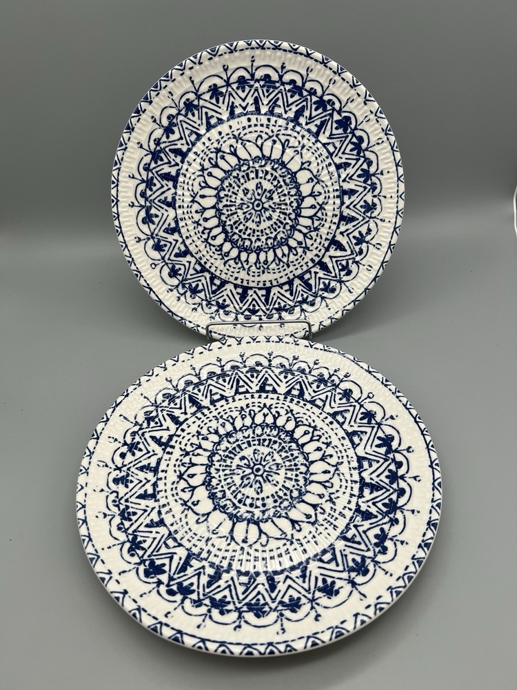 Pier 1 Indigo Blue White Porcelain Embossed Dinner Plates 10” EUC Set Of 2