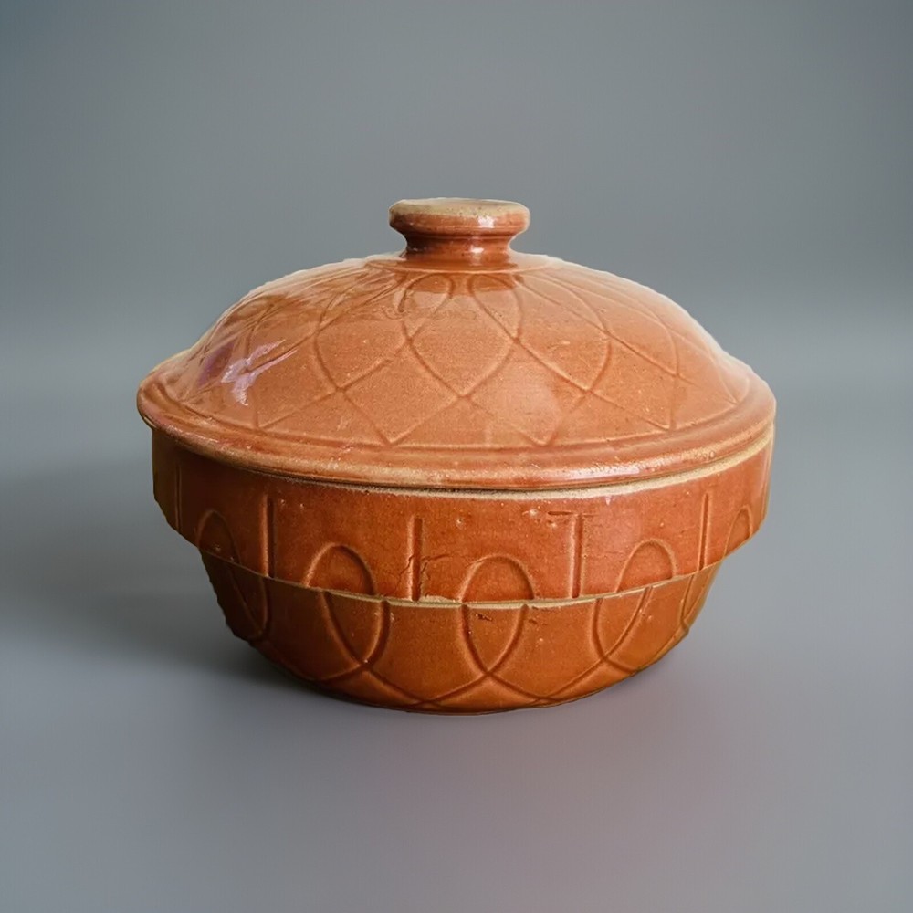 Vintage Watts Primitive Ovenware Bowl with Lid