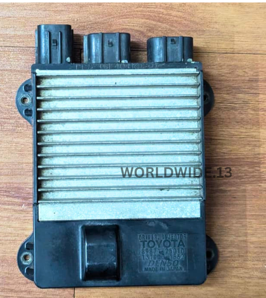 Toyota Hiace, Hilux Driver injector computer module control 89871-25010 oem used