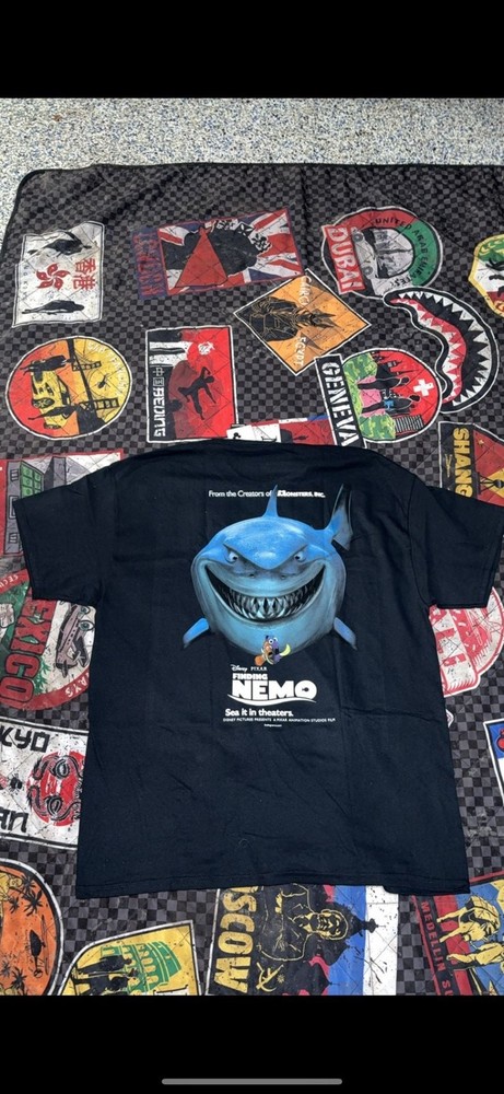 Vintage 2003 Disney Pixar Finding Nemo Bruce Shark Movie Promo T-Shirt