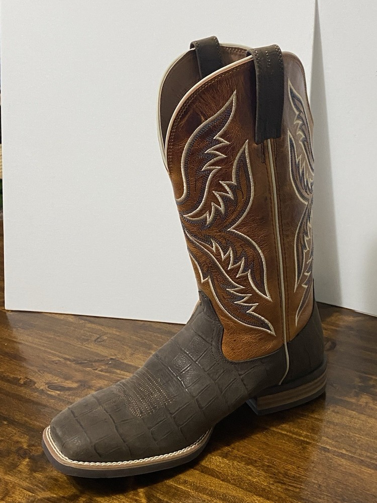 ARIAT Men's Size 10 D Medium Right Boot Only - Southwest Brown for Crafts & Repurposing