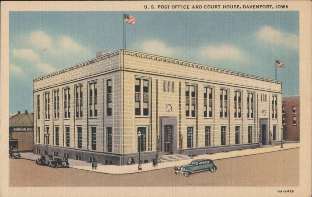 Davenport, Iowa IA U. S. Post Office Court House Original Vintage Postcard