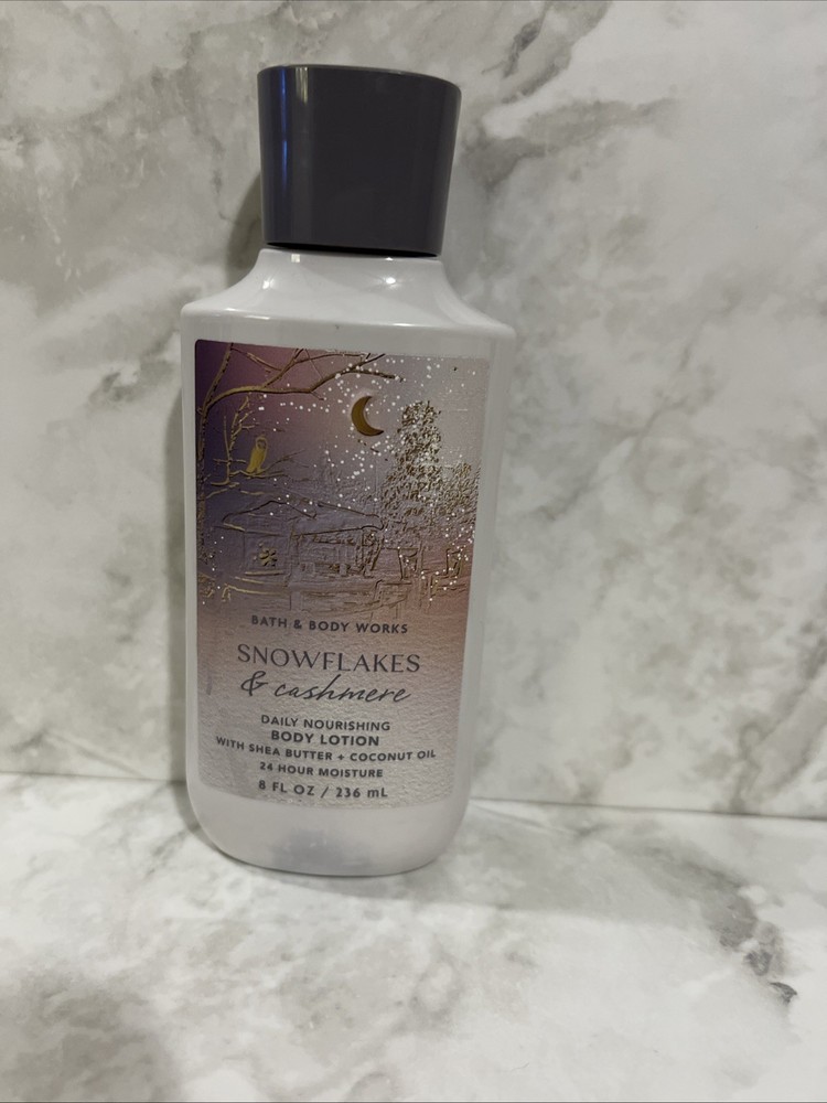 Bath & Body Works SNOWFLAKES & CASHMERE Daily Nourishing Body Lotion  NEW 8 Oz