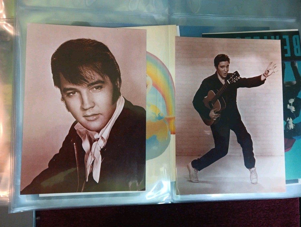 Lot of  10 Vintage￼artists Elvis And Many  More Post cards