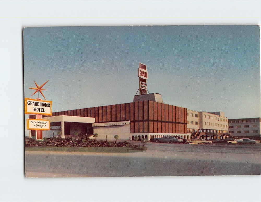 Postcard Grand Motor Hotel Montreal Canada
