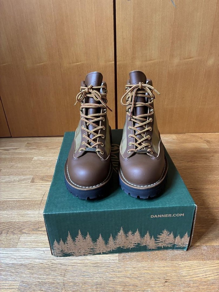 Danner Light Men's Size 9 Leather Hiking Boots Excellent Used Condition