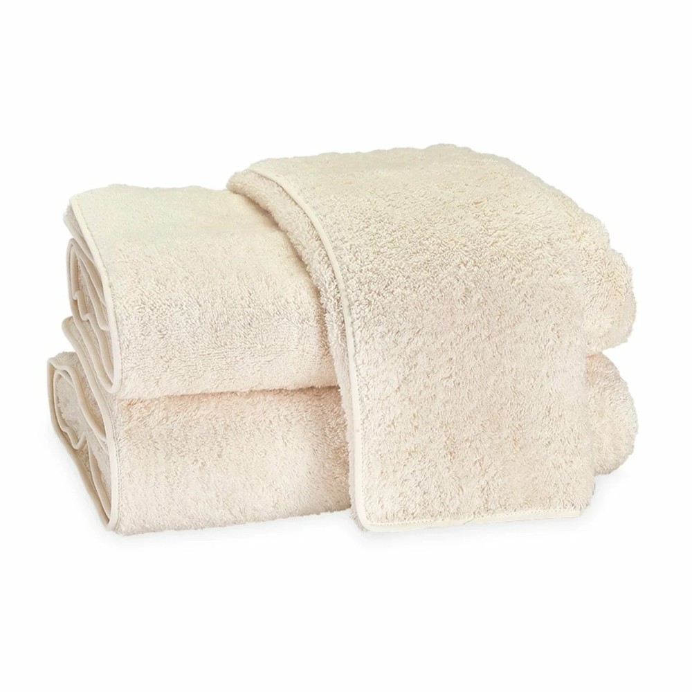 Matouk Milagro (T320) Ivory Tub Mat - 24