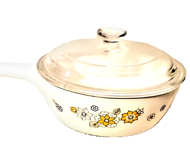 CORNING WARE FLORAL BOUQUET COVERED SAUCEPAN 1-Pt COVERED SAUCEPAN #P-81-4