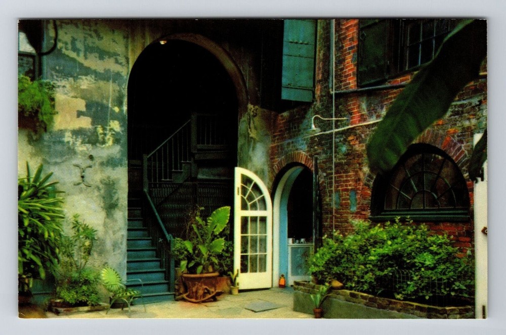New Orleans LA-Louisiana, Brulatour Courtyard Vintage Souvenir Postcard