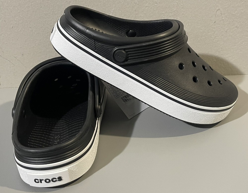 Crocs Off Court Clog Black w/ White Strip US Size Men’s 6/women’s 8