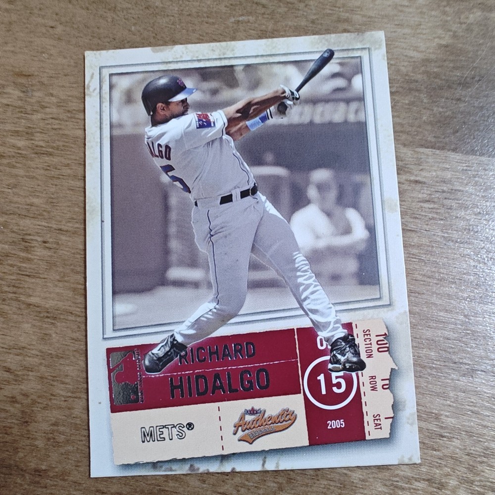 2005 Fleer Authentix Baseball 