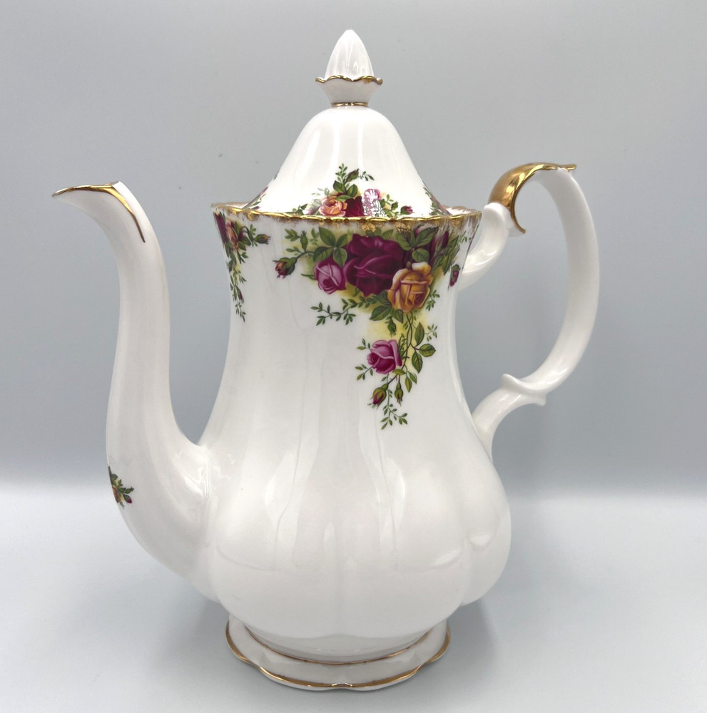 Royal Albert Old Country Roses Bone China Coffee Pot 1962 10