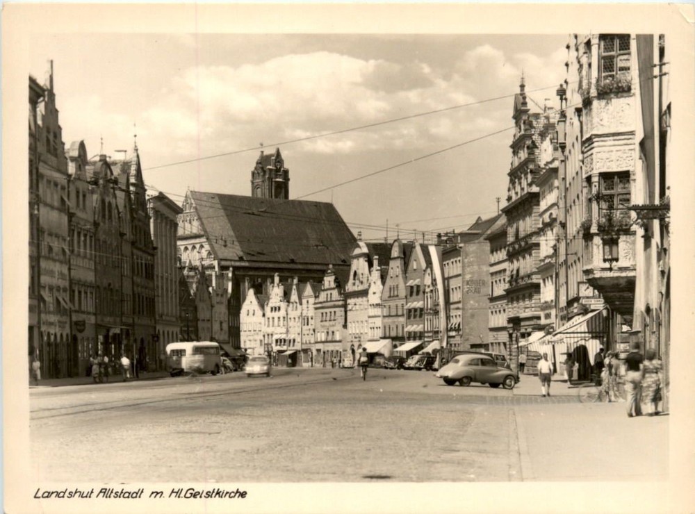 Landshut Old Town with St. Spirit Church -371918