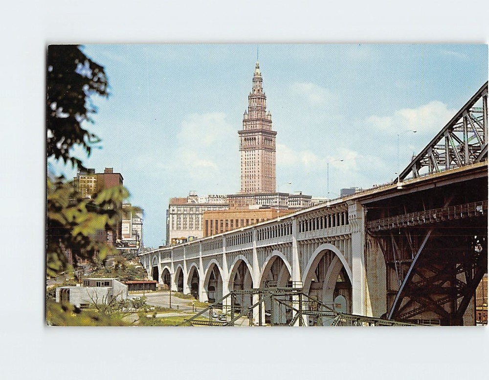 Postcard Detroit-Superior High Level Bridge Cleveland Ohio USA
