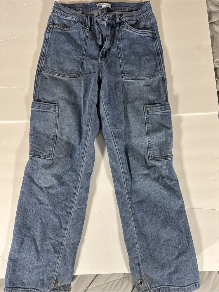 And Now This Jeans Size 27 With Cargo pockets
