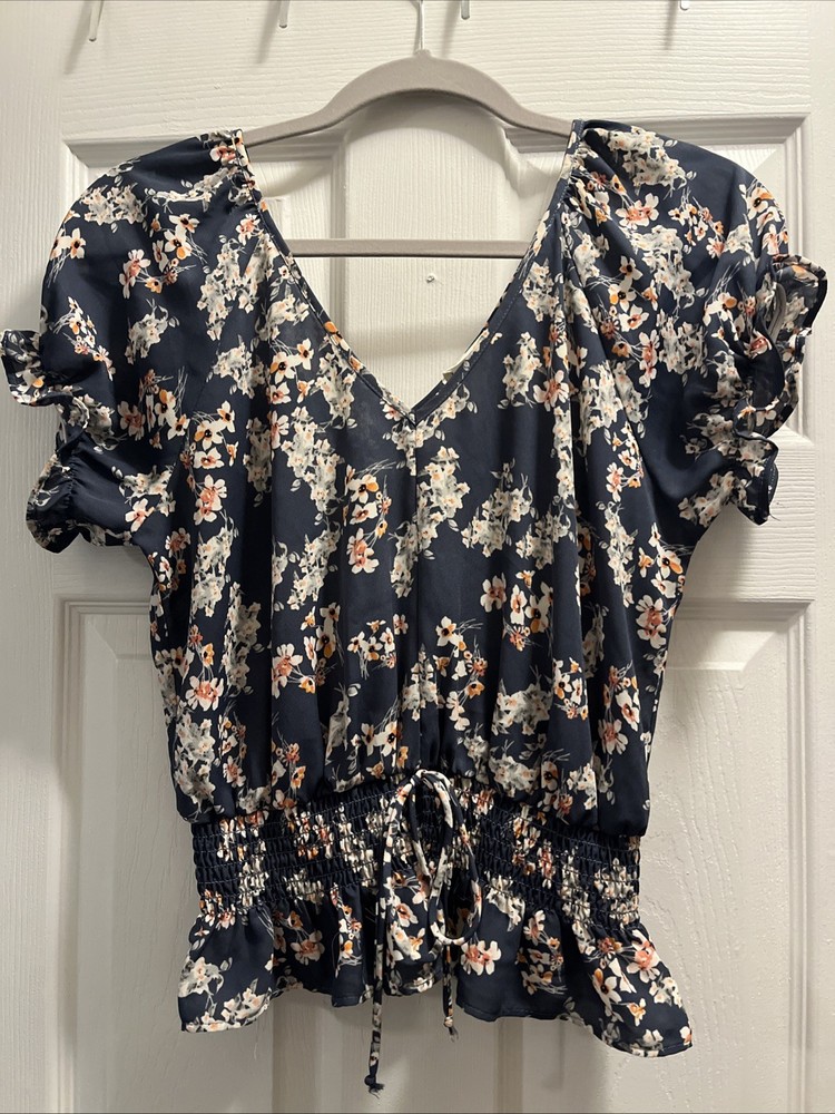 Women’s Navy Blue Floral Blouse Size Small