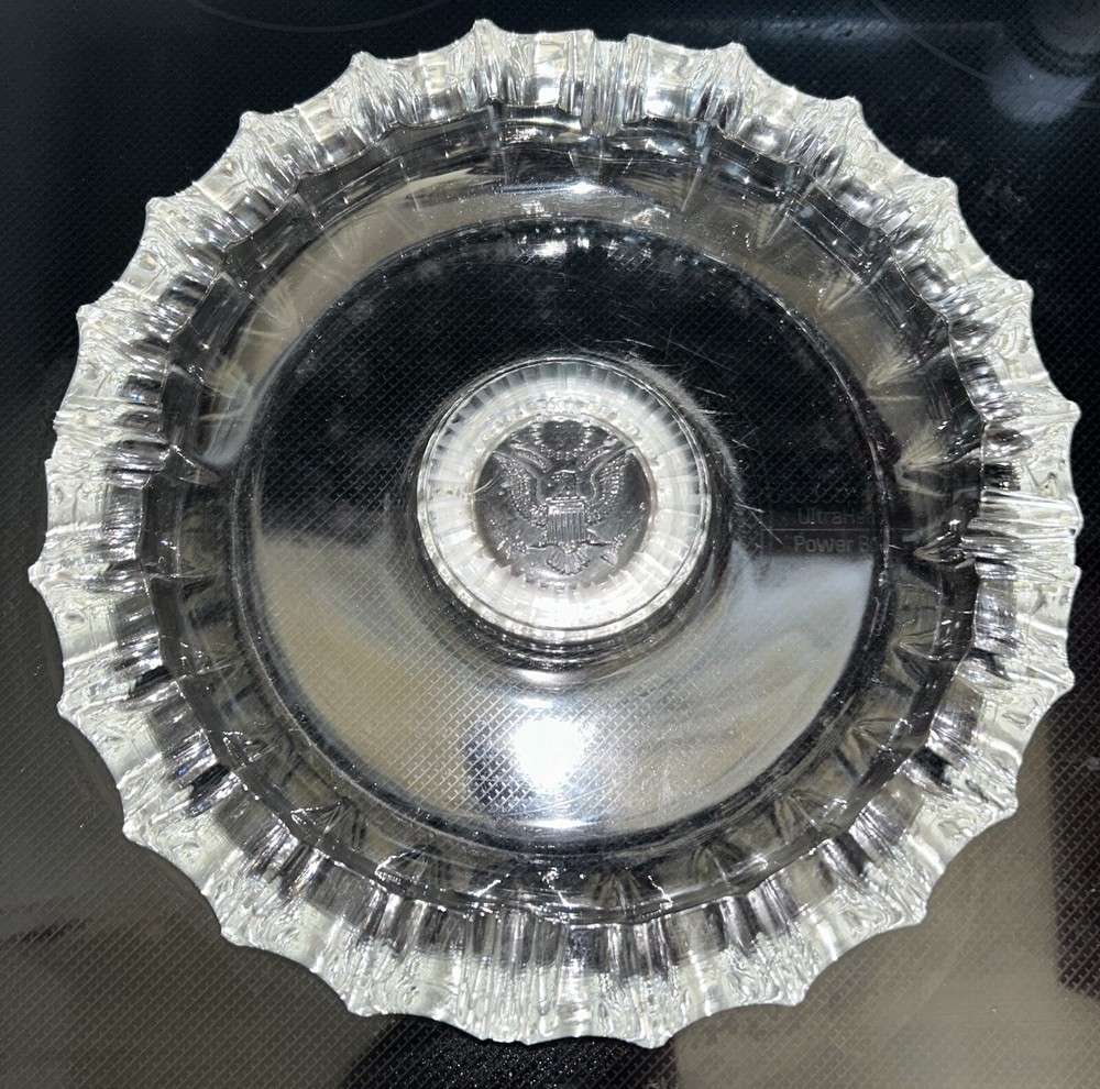 United States Presidential Seal Heavy Etched Glass Vintage Cigar Ashtray