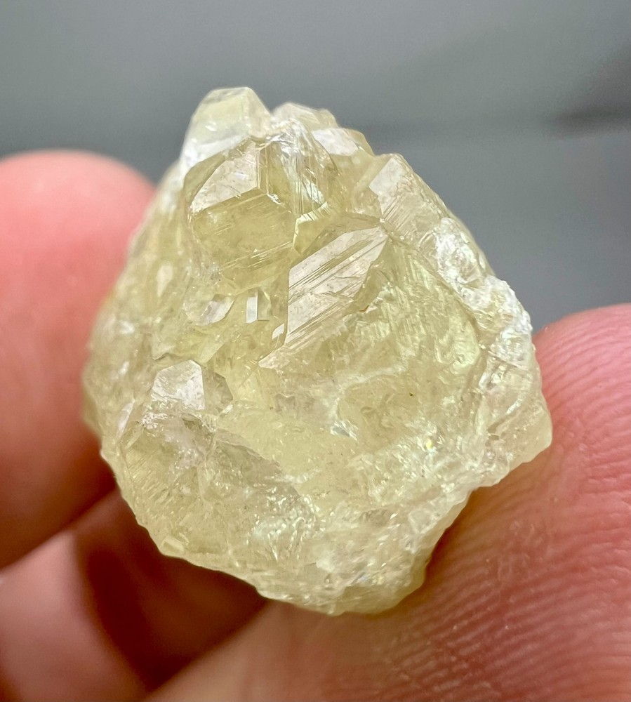 45 CT Garnet crystals on Matrix from KPK Pakistan Z6
