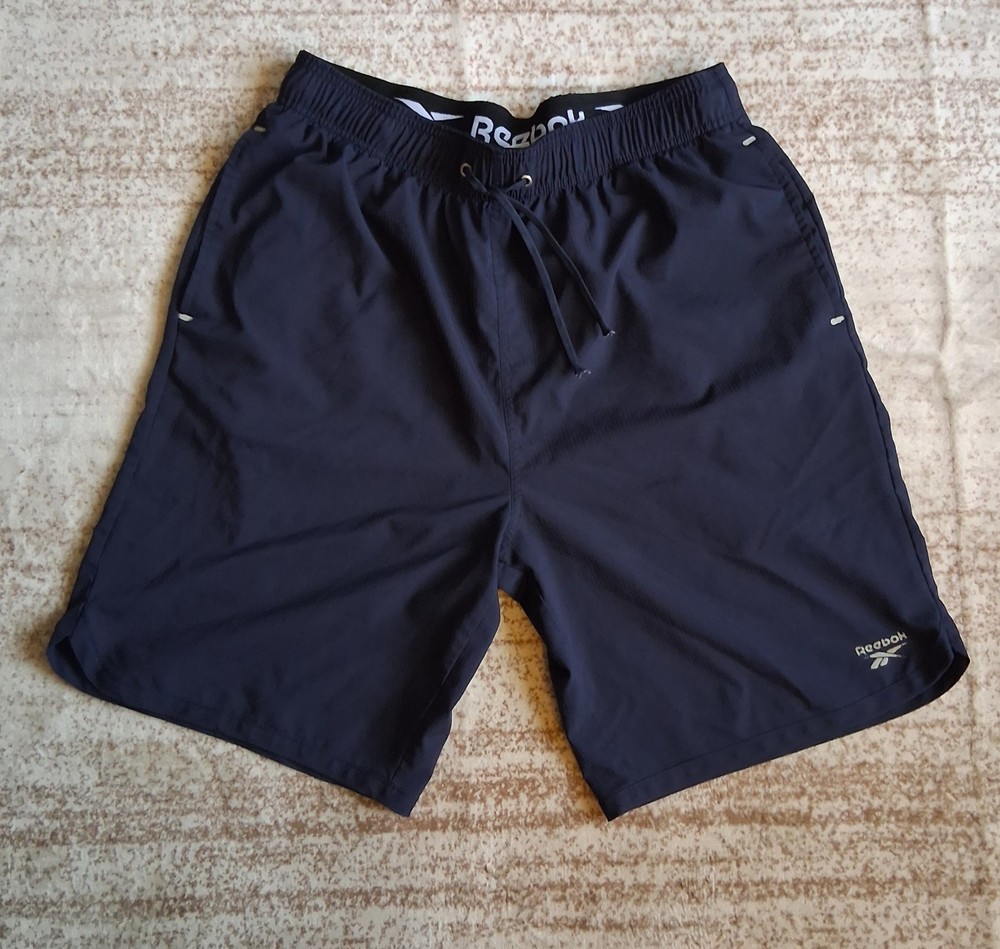Reebok Men's Navy Athletic Shorts Size L Drawstring Elastic Waist Pockets