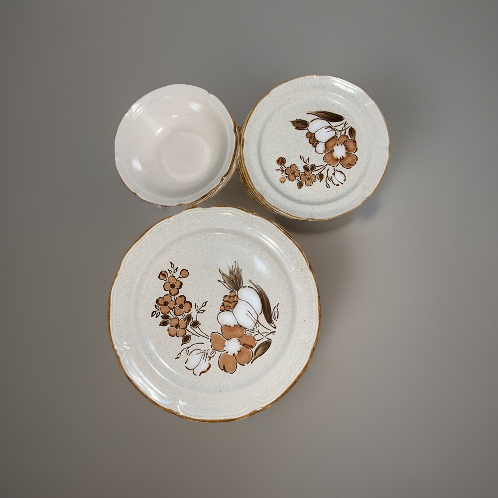 Hearthside Autumn Fair Dinner  Baroque Stoneware Set Of 15