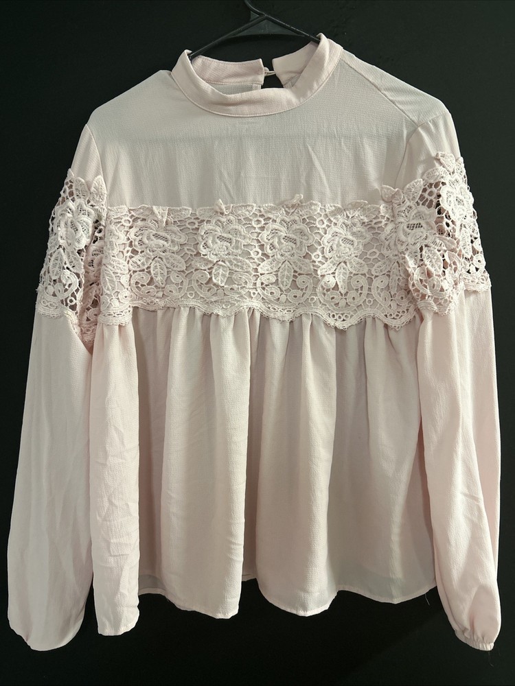 Women’s Light Pink Lace Baby Doll Blouse Size Large  Romantic Feminine Top