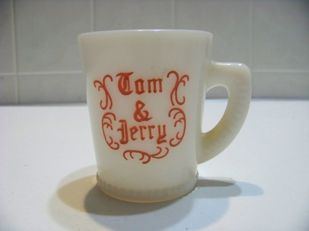 Vintage Tom and Jerry cup mug milk glass McK coffee tea
