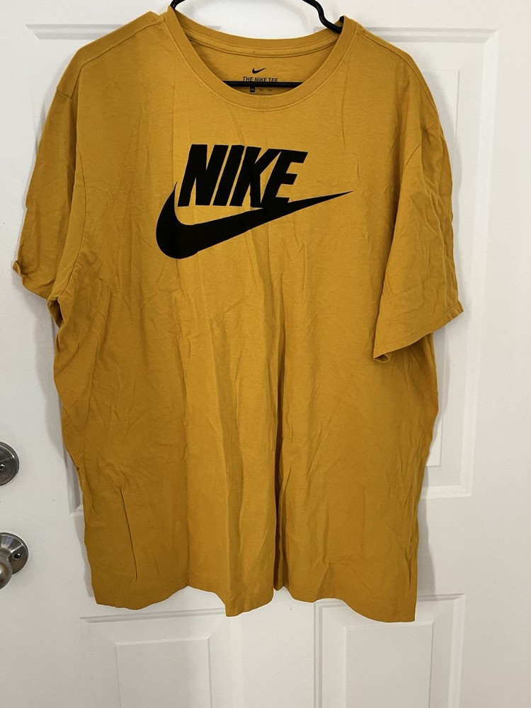 Nike The Nike Tee Men's XXL Yellow Crew Neck Short Sleeve Athletic Logo T-Shirt