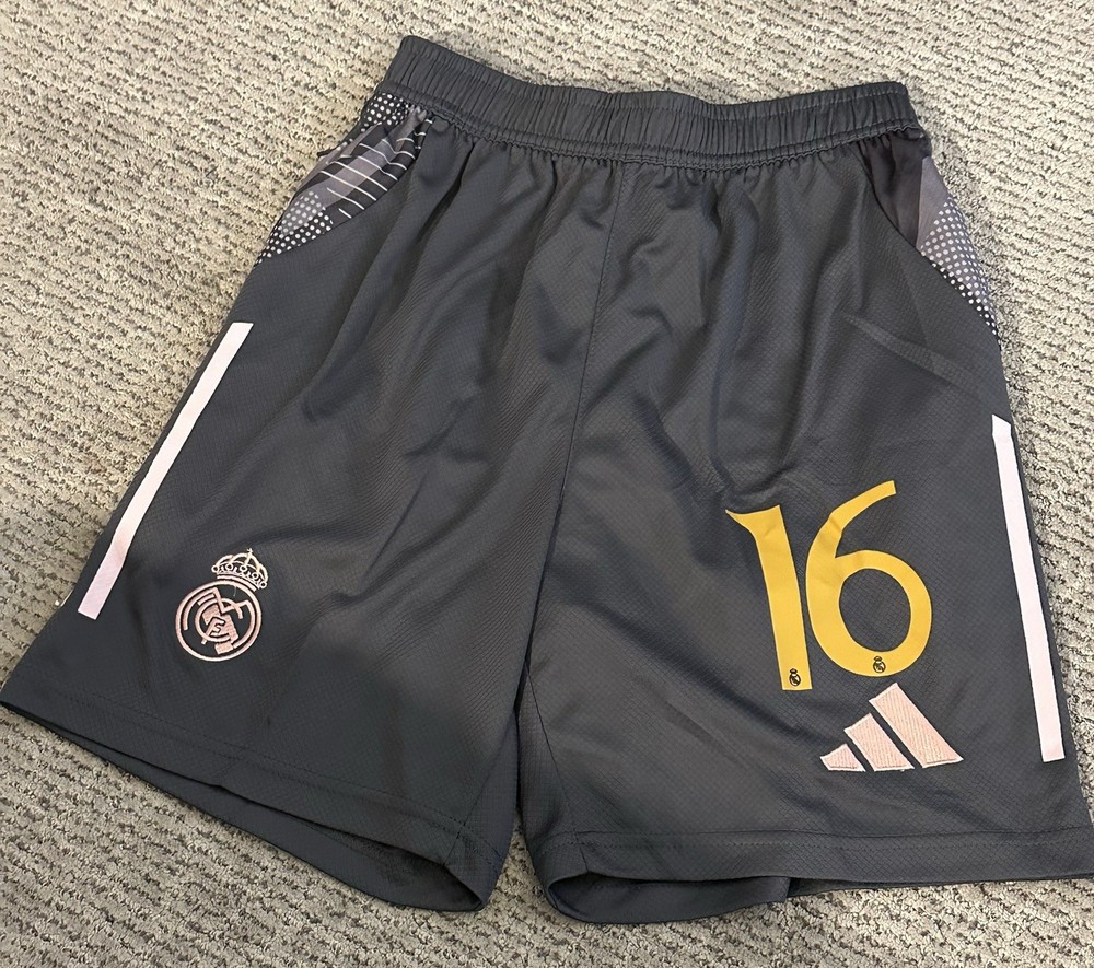 Real Madrid Gray/Pink Soccer Athletic Shorts Men’s Small Drawstring/zip Pockets