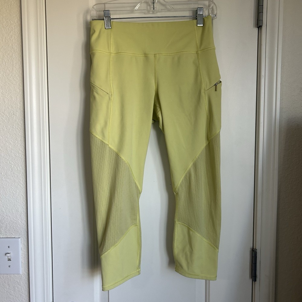 Athleta Women’s Mesh Contender Capri Leggings - Size S