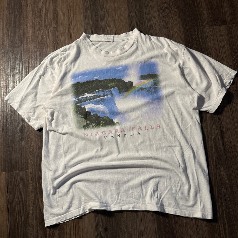 Vintage Niagara Falls Canada Souvenir T-Shirt Graphic Print Travel Tee