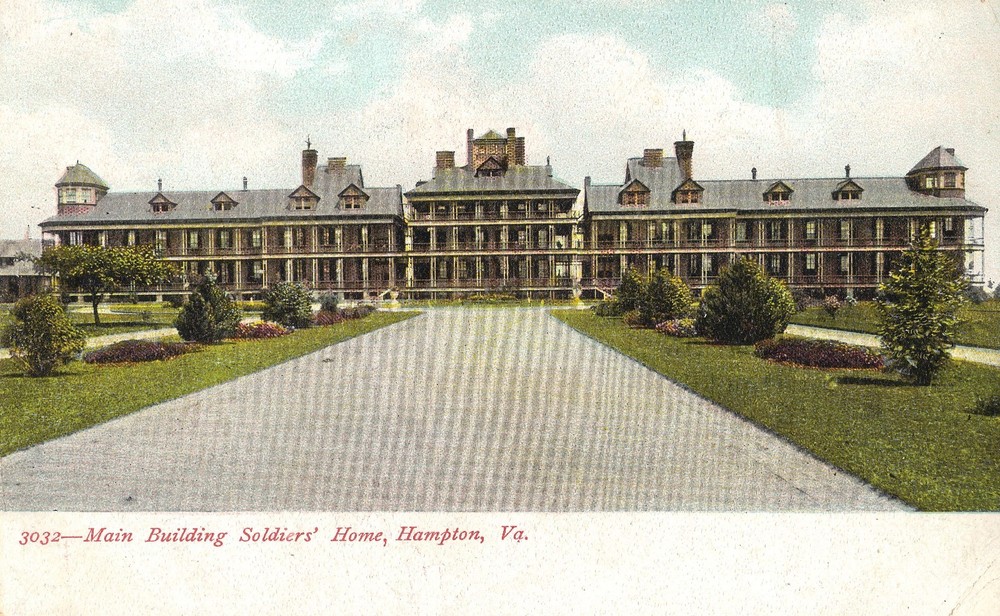 Hampton VA Soldiers' Home  Main Building  UDB Postcard UNPOSTED EXCL