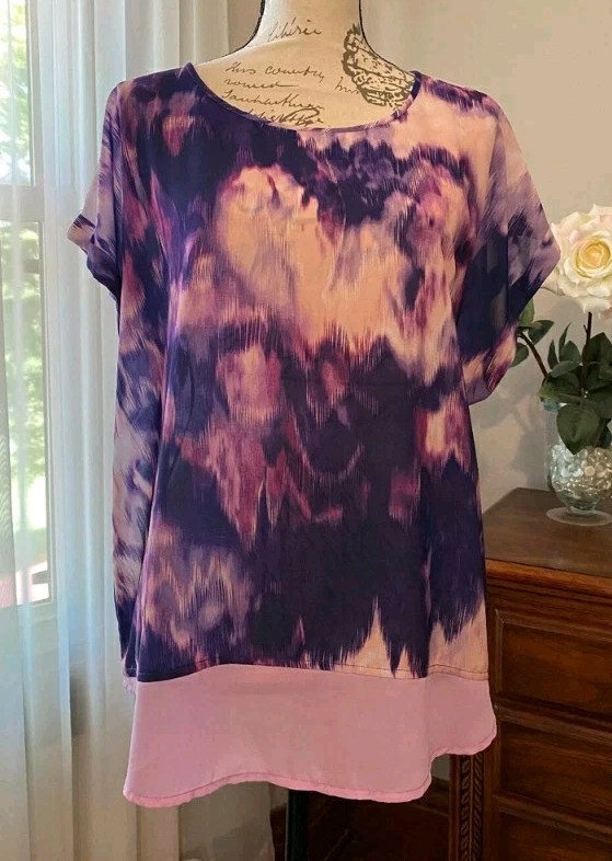 a.n.a. (A New Approach) XL - Extra Large Womens Multicolor Short Sleeved Top