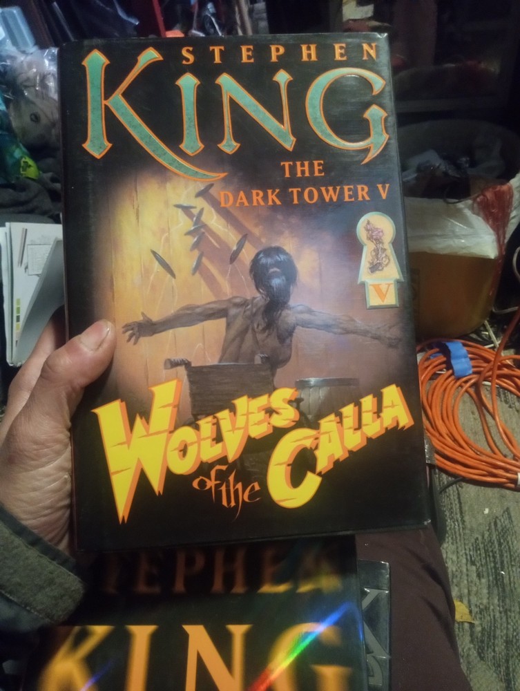 Wolves of the Calla by Stephen King (2003, Hardcover)