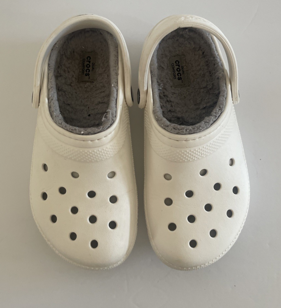 Crocs Classic Lined Fuzzy Fur Winter Clogs Comfort Shoes White Size M6 /W8