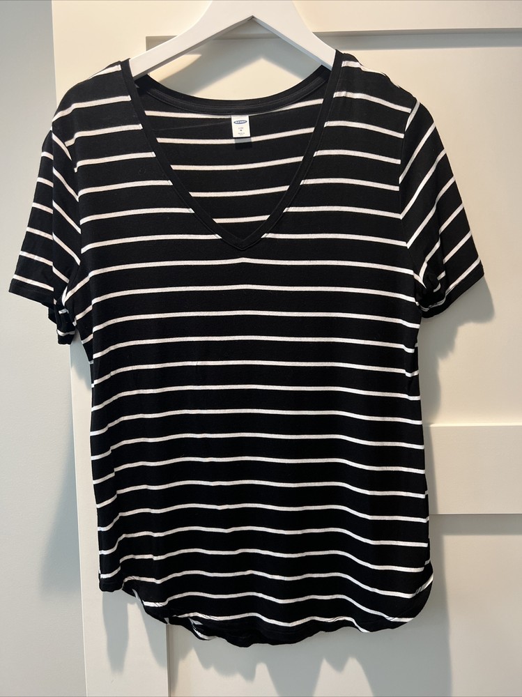 Women’s Old Navy Striped Luxe T Shirt Black White V Neck Short Sleeve M Medium