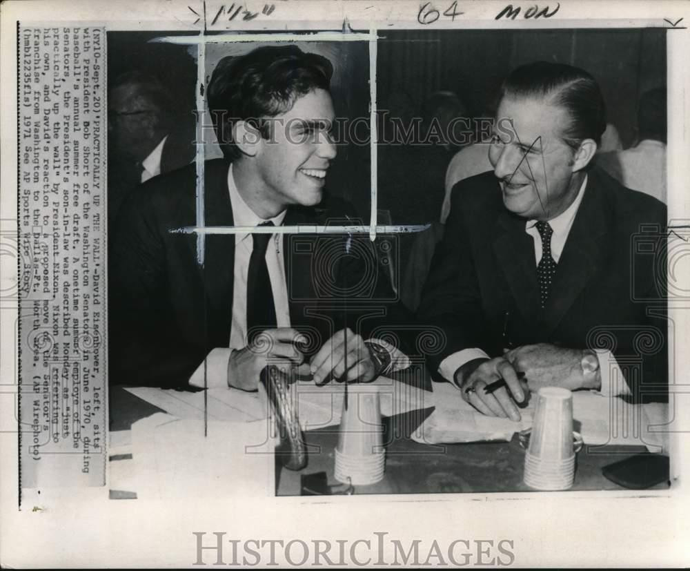 1970 Press Photo David Eisenhower & Bob Short at Senators baseball draft, DC
