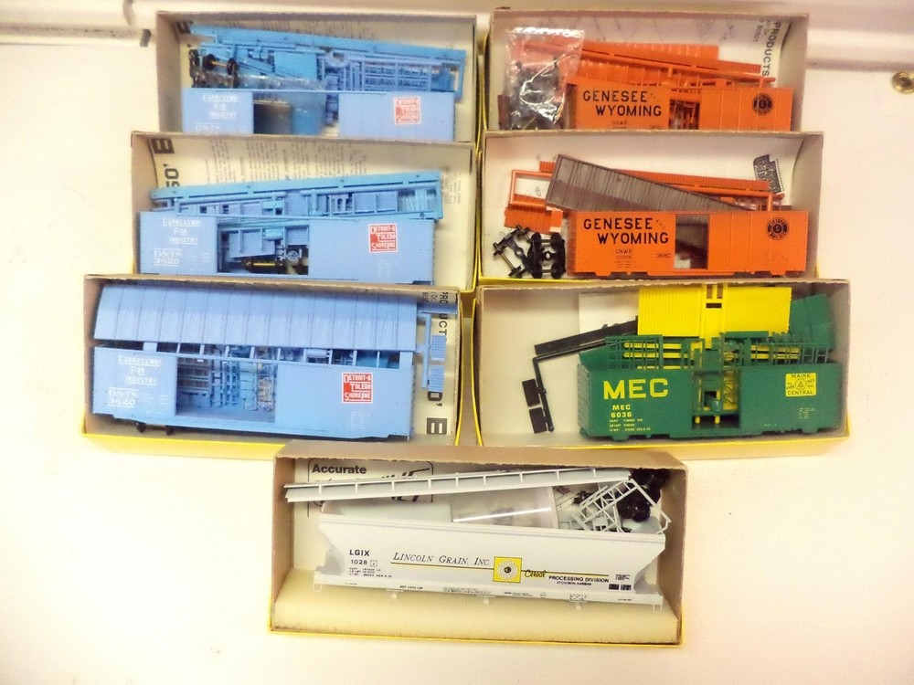Accurate Finishing Ho Freight Car kits(7), DT&I ++ (rz) F-image
