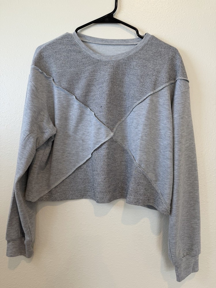 Gray Pullover Sweatshirt Women's M Long Sleeve Crew Neck Relaxed Fit Blended