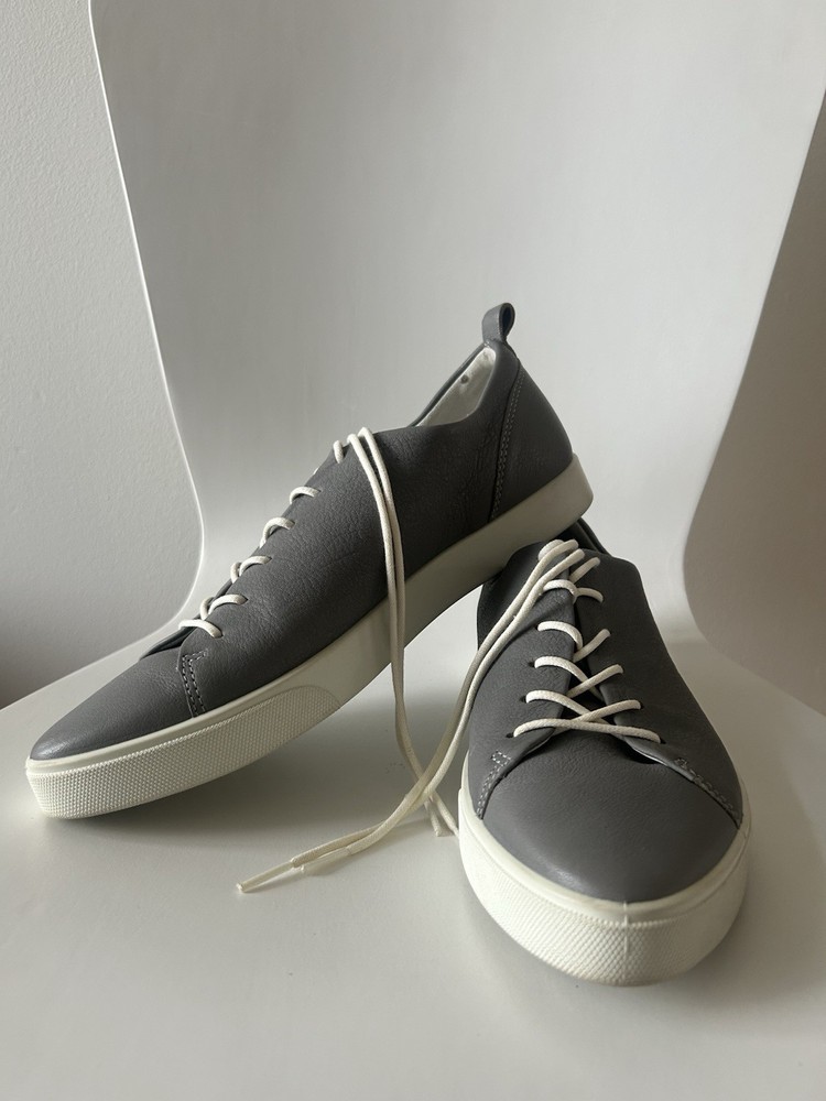 ECCO Women’s Size 10 US 41 EU Shoes Gray Leather Comfort Lace Up Casual Sneaker