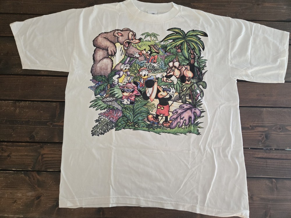 Vintage 1990s 90s Disney Mickey Safari Graphic T-Shirt Shirt XL