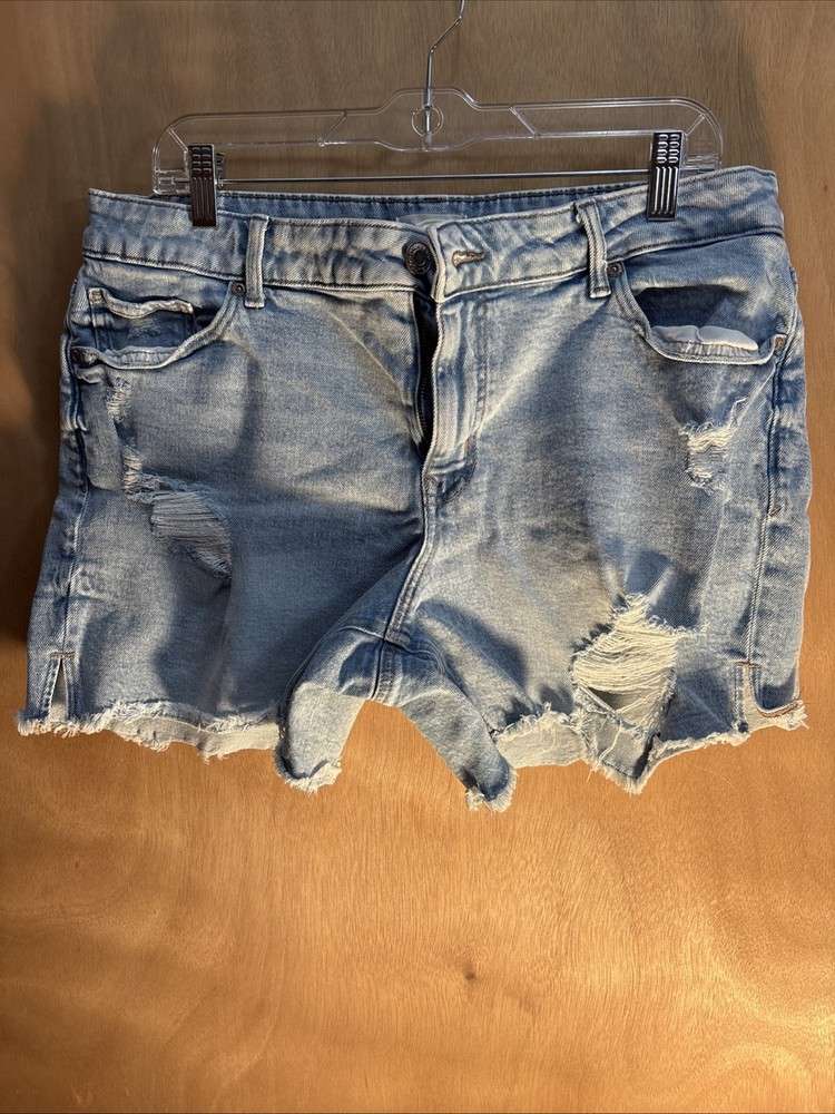 Maurices Denim Shorts Womens 16 Blue Distressed Frayed Hem Stretch Mid Rise